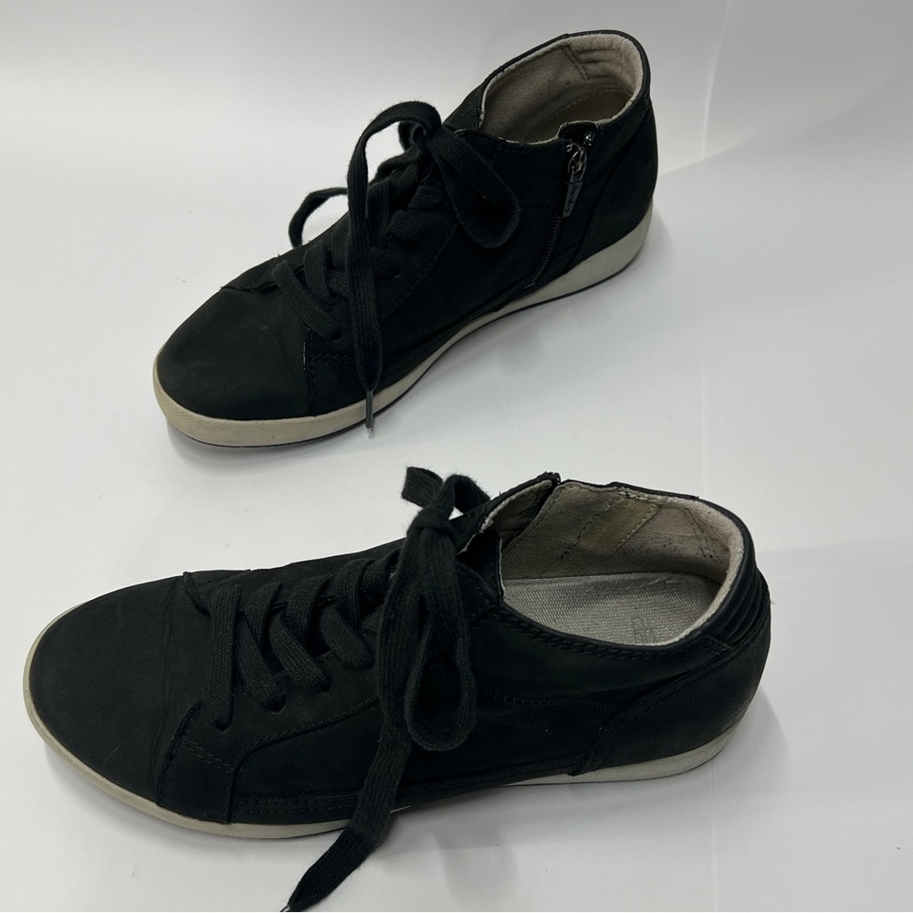 DANSKO women’s Size EU 38 US 7.5 Black Lace Up Wedge Ankle Boot Bootie Sneaker
